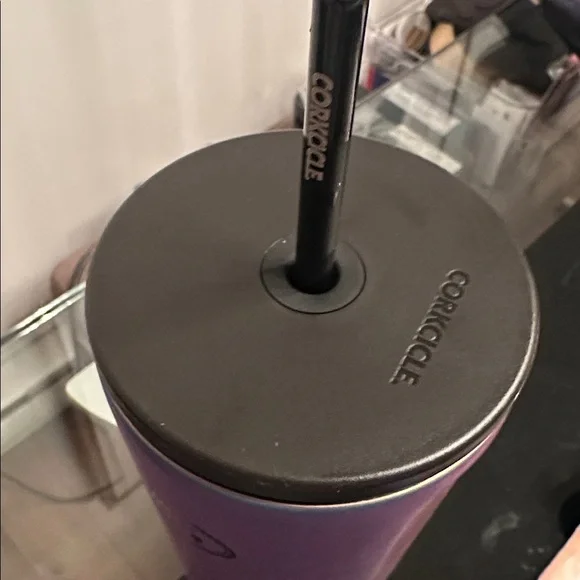 CORKCICLE bottle. Land Rover - Picture 4 of 5